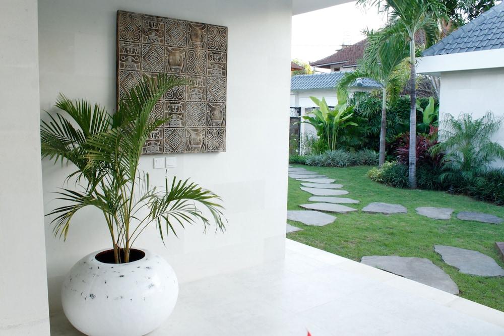 Seminyak White Design Villa Exteriör bild
